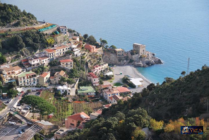 veduta della spiaggia di erchie.JPG